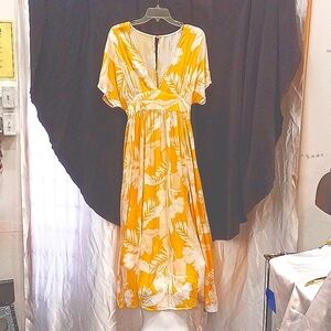 NWT Beautiful canary Cupshe spring short sleeve summer maxi dress w/ two slits S